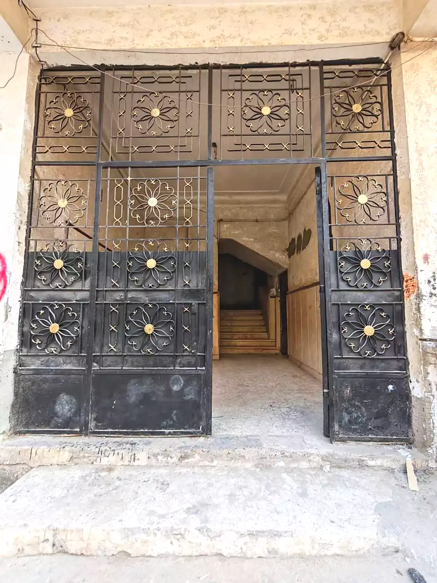 https://aqarmap.com.eg/ar/listing/7193098-for-sale-alexandria-al-agamy-el-hanouvel