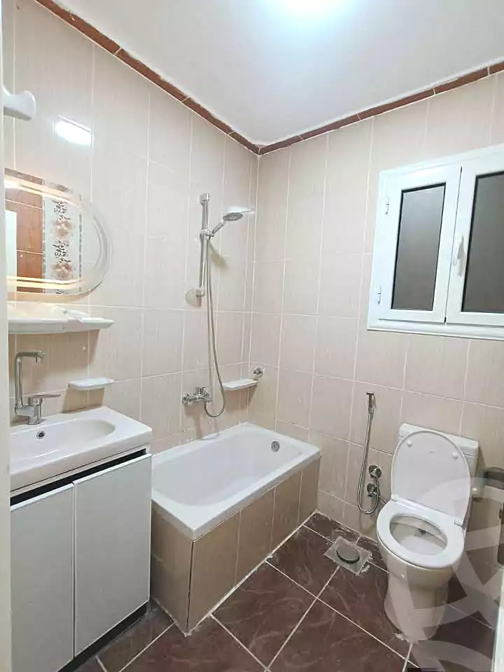 https://aqarmap.com.eg/ar/listing/7193559-for-sale-alexandria-al-agamy-lbytsh-shahr-al-assal-st