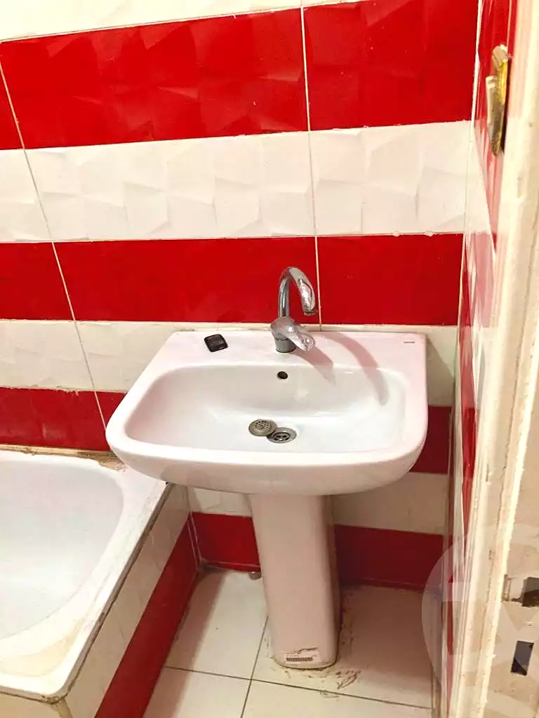 https://aqarmap.com.eg/en/listing/7193778-for-rent-cairo-el-haram-shareaa-el-talateny