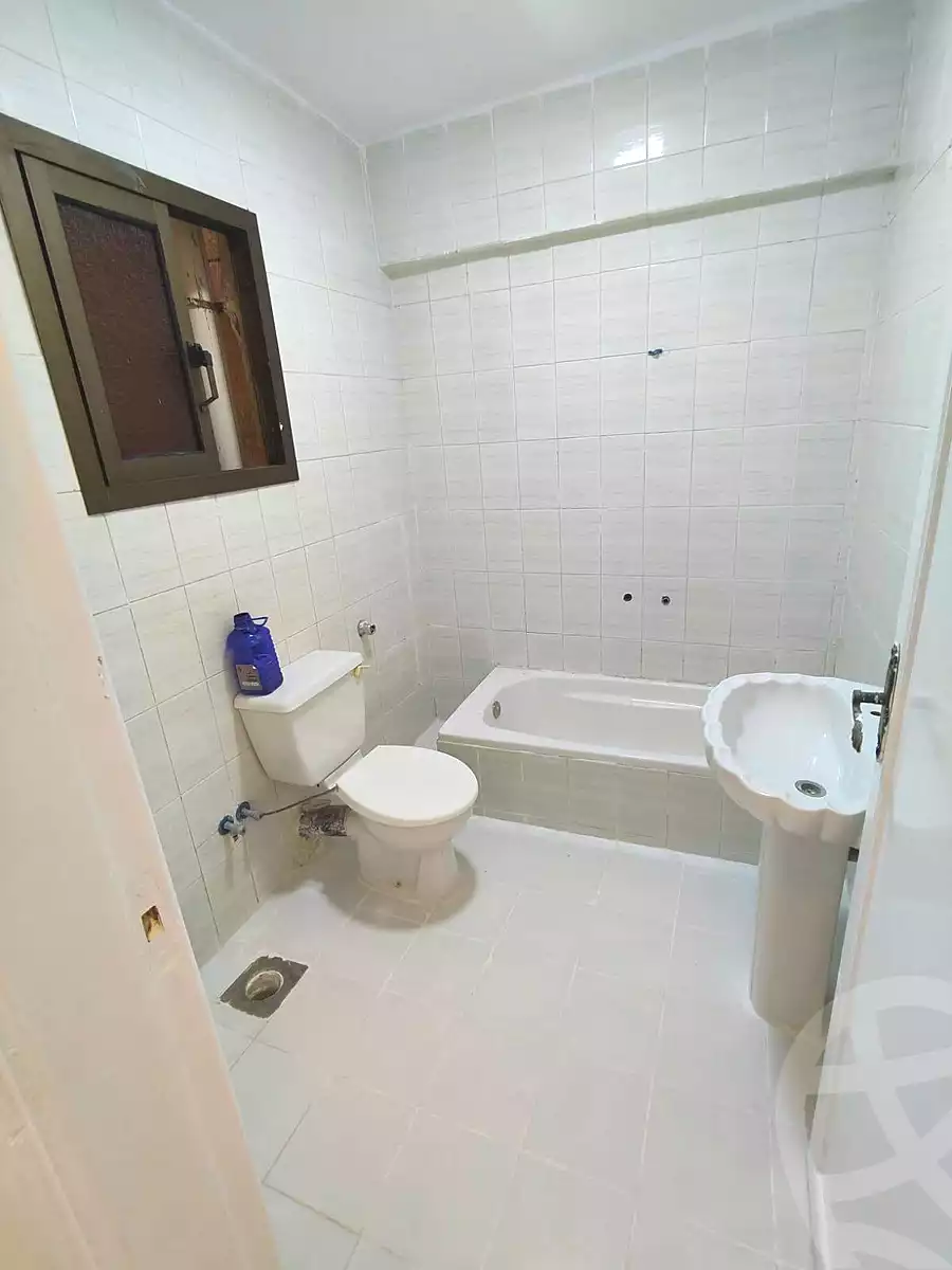 https://aqarmap.com.eg/ar/listing/7193730-for-sale-alexandria-al-agamy-shataa-el-nakheel