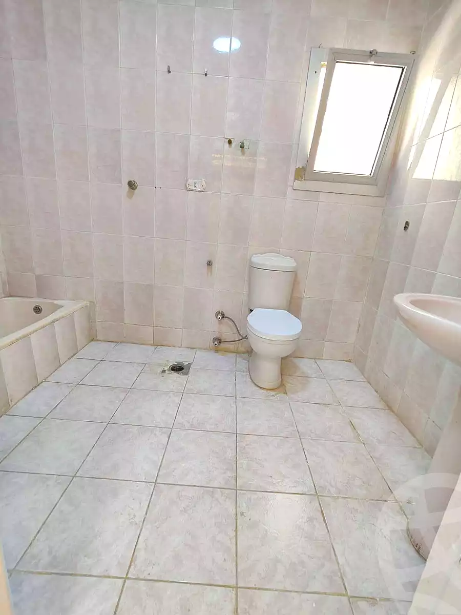 https://aqarmap.com.eg/ar/listing/7194487-for-sale-alexandria-al-agamy-shataa-el-nakheel