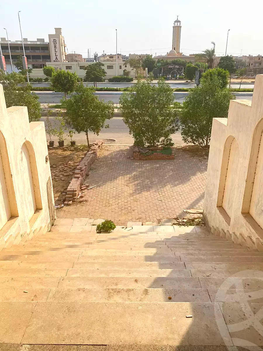 https://aqarmap.com.eg/ar/listing/7194796-for-sale-cairo-el-sheikh-zayed-city-el-hay-elthamen-lhkm