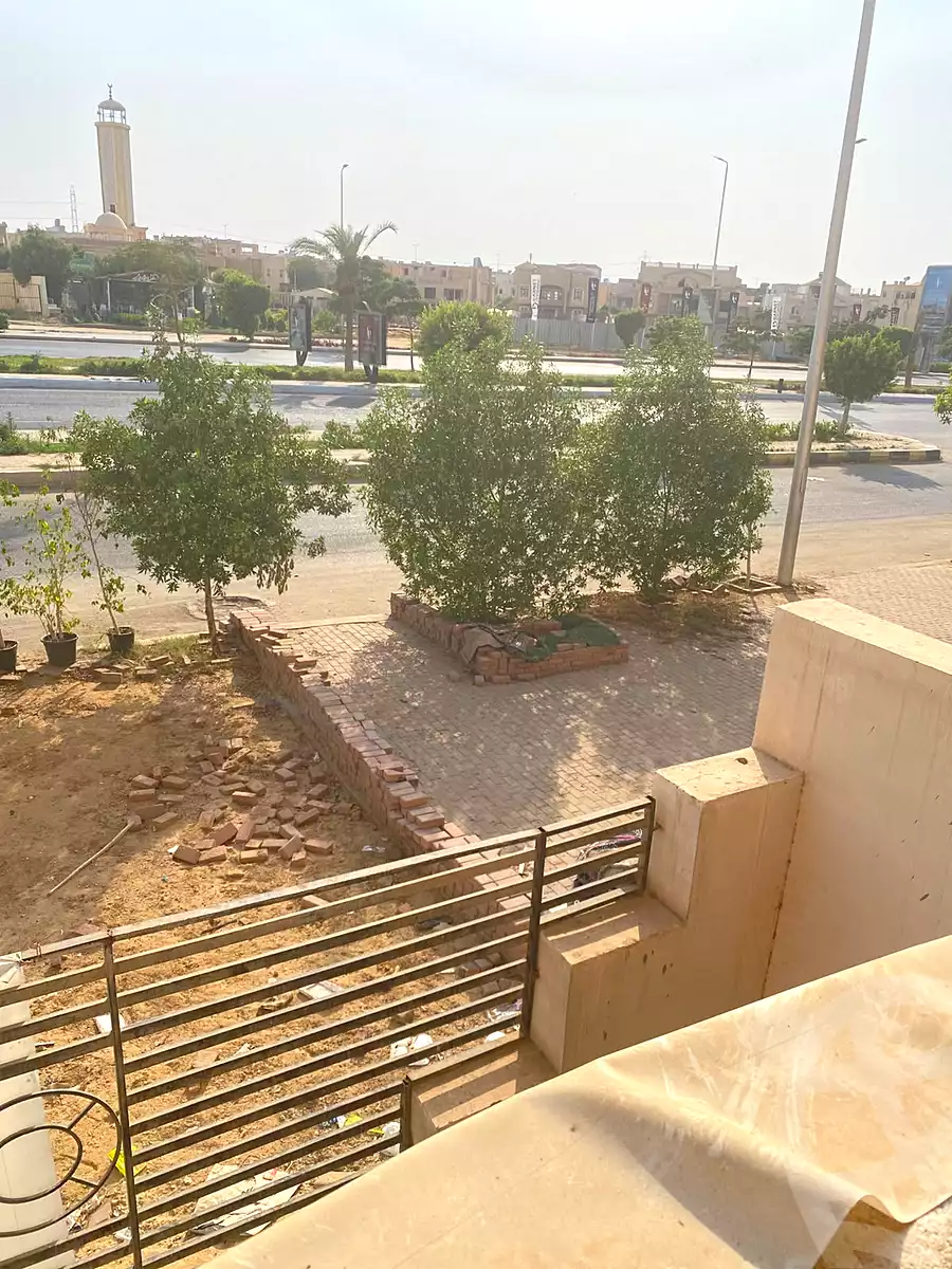 https://aqarmap.com.eg/ar/listing/7194808-for-sale-cairo-el-sheikh-zayed-city-el-hay-elthamen-lhkm