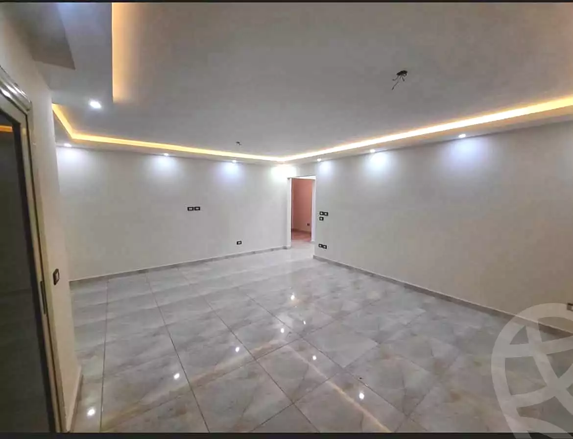 https://aqarmap.com.eg/en/listing/7195077-for-rent-cairo-el-sheikh-zayed-city-compounds-el-khamayel