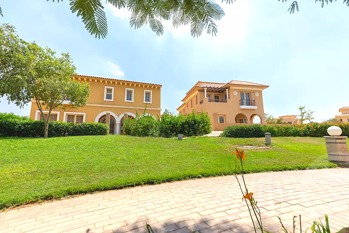 https://aqarmap.com.eg/ar/listing/7195341-for-sale-cairo-new-cairo-compounds-hyde-park-parkway-hyde-park-compound