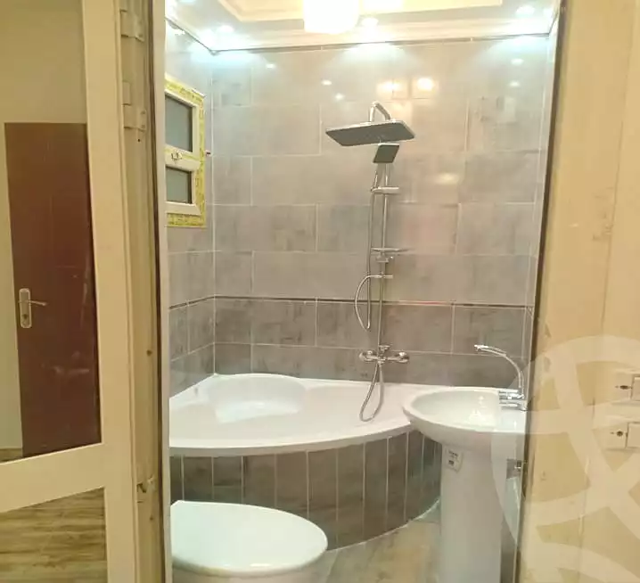 https://aqarmap.com.eg/ar/listing/7195425-for-sale-cairo-new-cairo-el-ahyaa-third-neighborhood-street-1