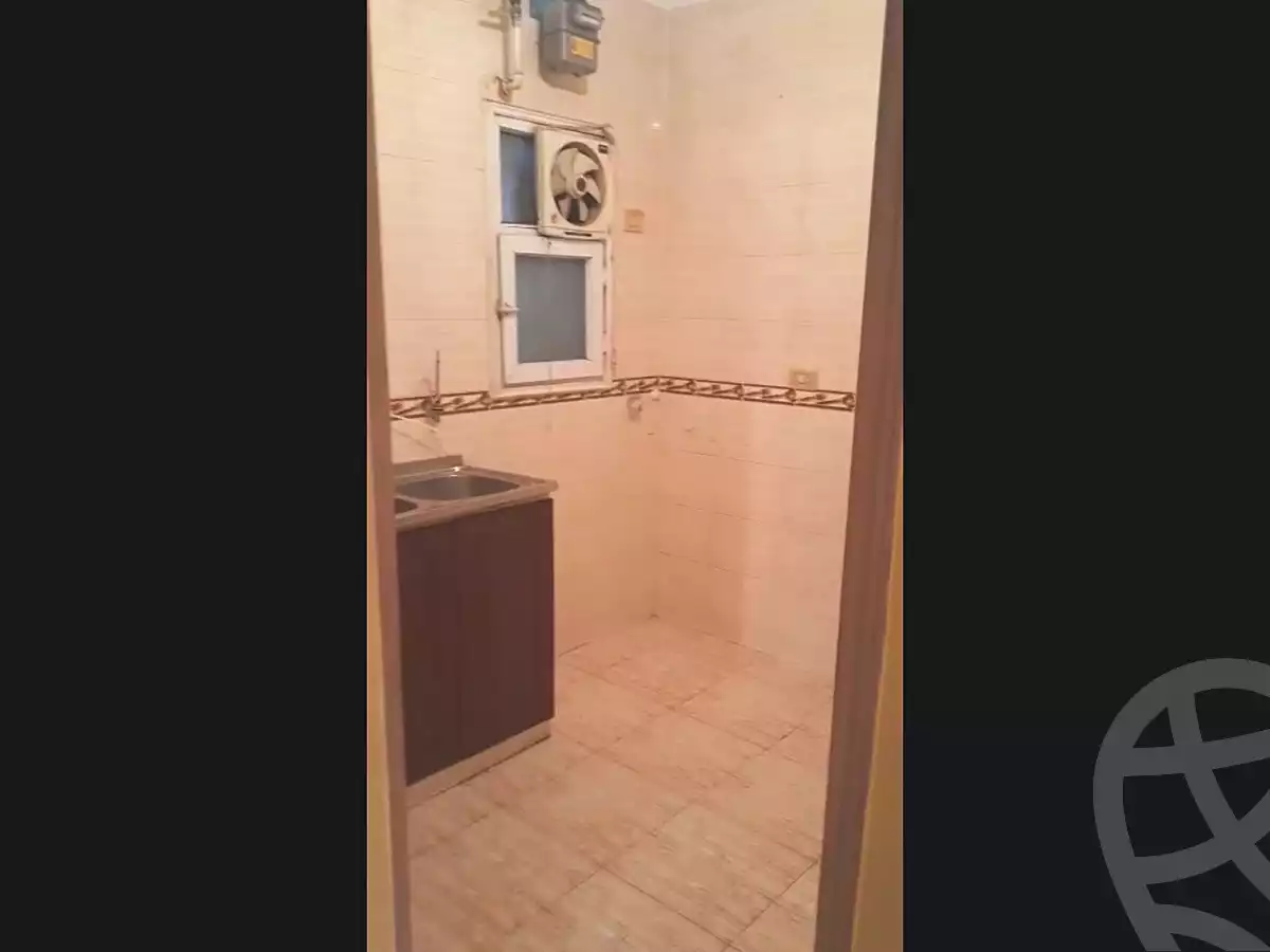 https://aqarmap.com.eg/ar/listing/7178133-for-sale-cairo-el-sheikh-zayed-city-el-hay-elsades-ashaer
