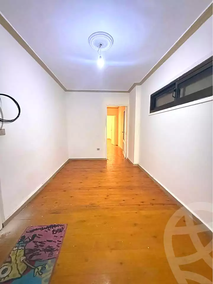 https://aqarmap.com.eg/ar/listing/7177569-for-rent-alexandria-ganaklis