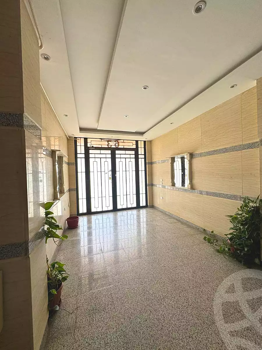 https://aqarmap.com.eg/en/listing/7196125-for-rent-cairo-el-sheikh-zayed-city-el-hay-elasher-street-100