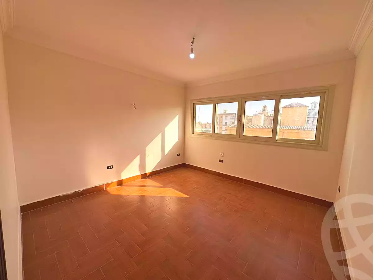 https://aqarmap.com.eg/ar/listing/7196647-for-rent-cairo-6th-of-october-el-ahyaa-neighborhood-8th-el-tahrir-rd
