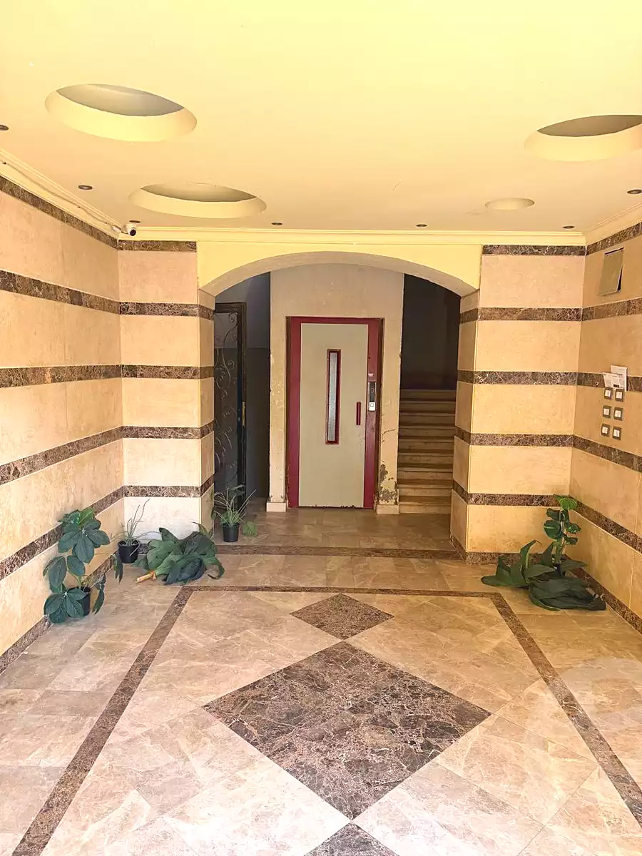 https://aqarmap.com.eg/ar/listing/7196806-for-sale-cairo-new-cairo-el-narges-el-narges-omarat-mohamed-sabry-abu-alam-st