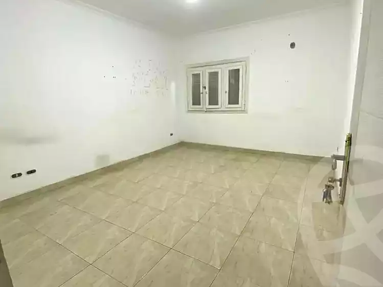 https://aqarmap.com.eg/ar/listing/7196859-for-rent-alexandria-camp-cesar-port-said-street