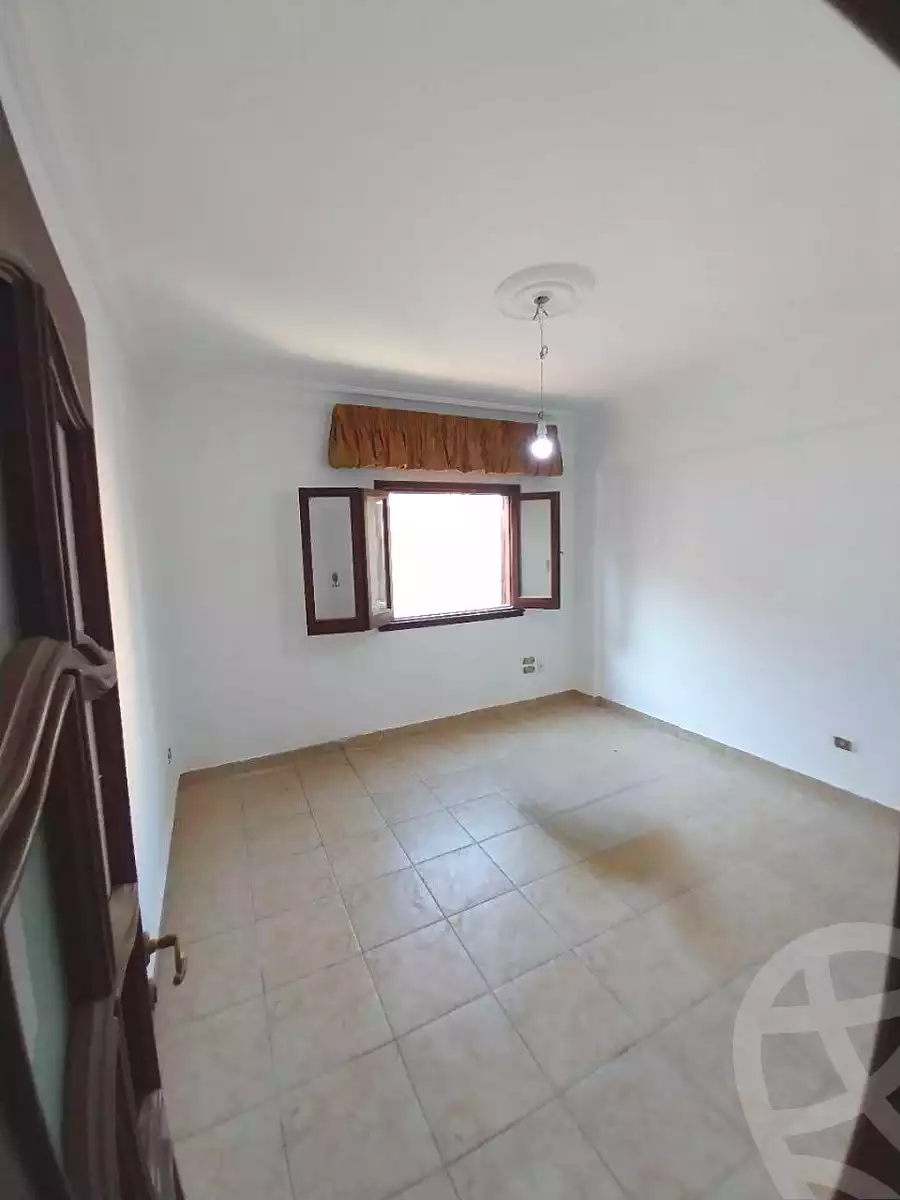 https://aqarmap.com.eg/ar/listing/7196883-for-sale-cairo-new-cairo-el-ahyaa-first-neighborhood-street-1
