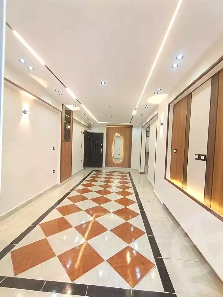 https://aqarmap.com.eg/ar/listing/7197093-for-sale-alexandria-al-agamy-bw-ywsf