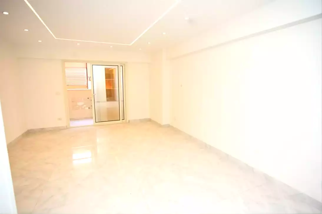 https://aqarmap.com.eg/en/listing/7197345-for-sale-alexandria-sydy-bshr-sydy-bshr-bhry-shr-mhmd-njyb