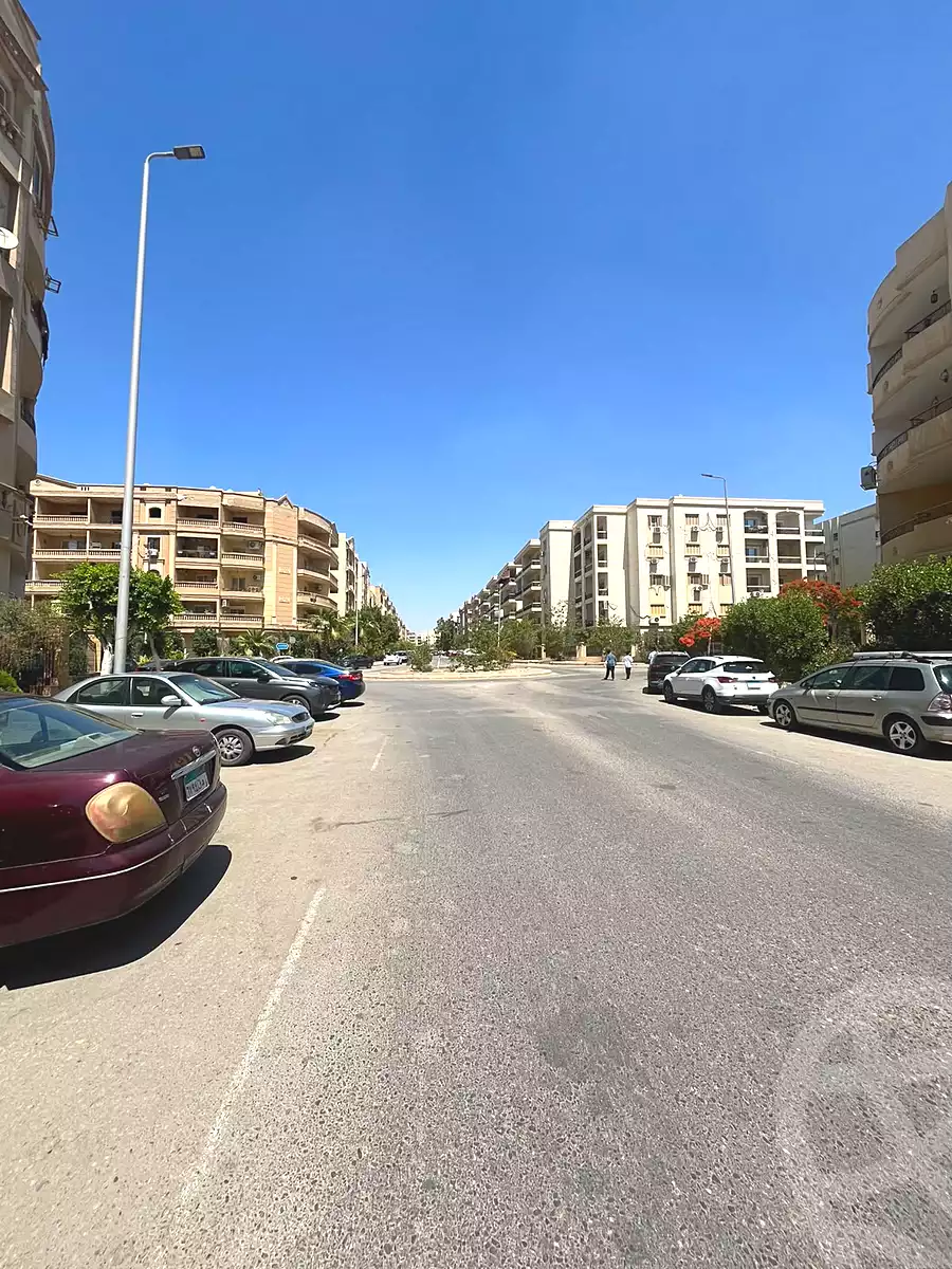 https://aqarmap.com.eg/ar/listing/7197350-for-sale-cairo-new-cairo-el-narges-el-narges-omarat-mohamed-sabry-abu-alam-st
