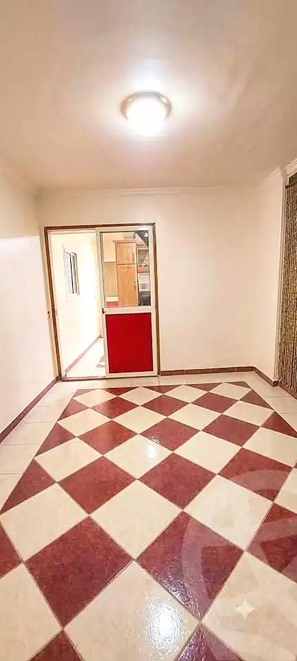 https://aqarmap.com.eg/ar/listing/7197602-for-sale-alexandria-el-asafra-shr-45