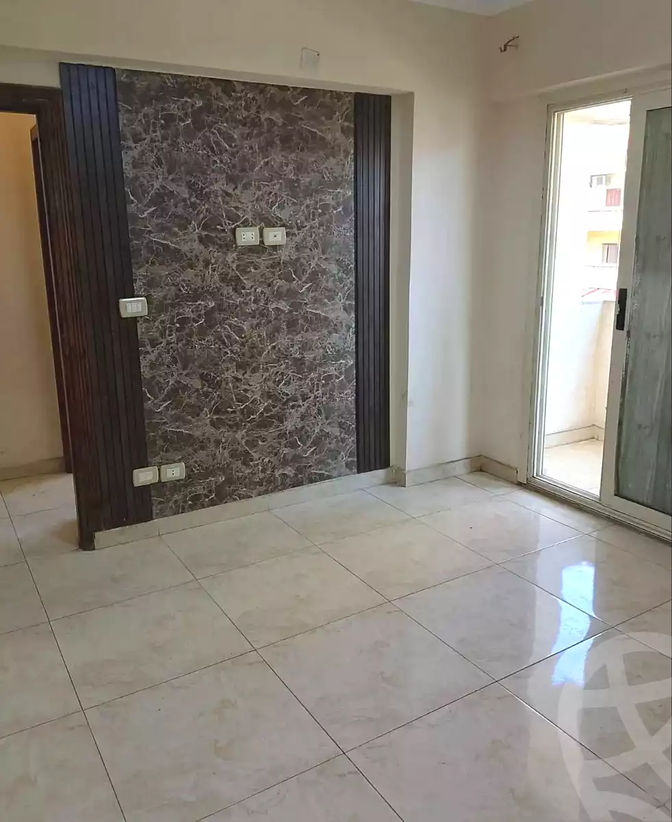 https://aqarmap.com.eg/en/listing/7197937-for-rent-alexandria-al-agamy-el-hanouvel
