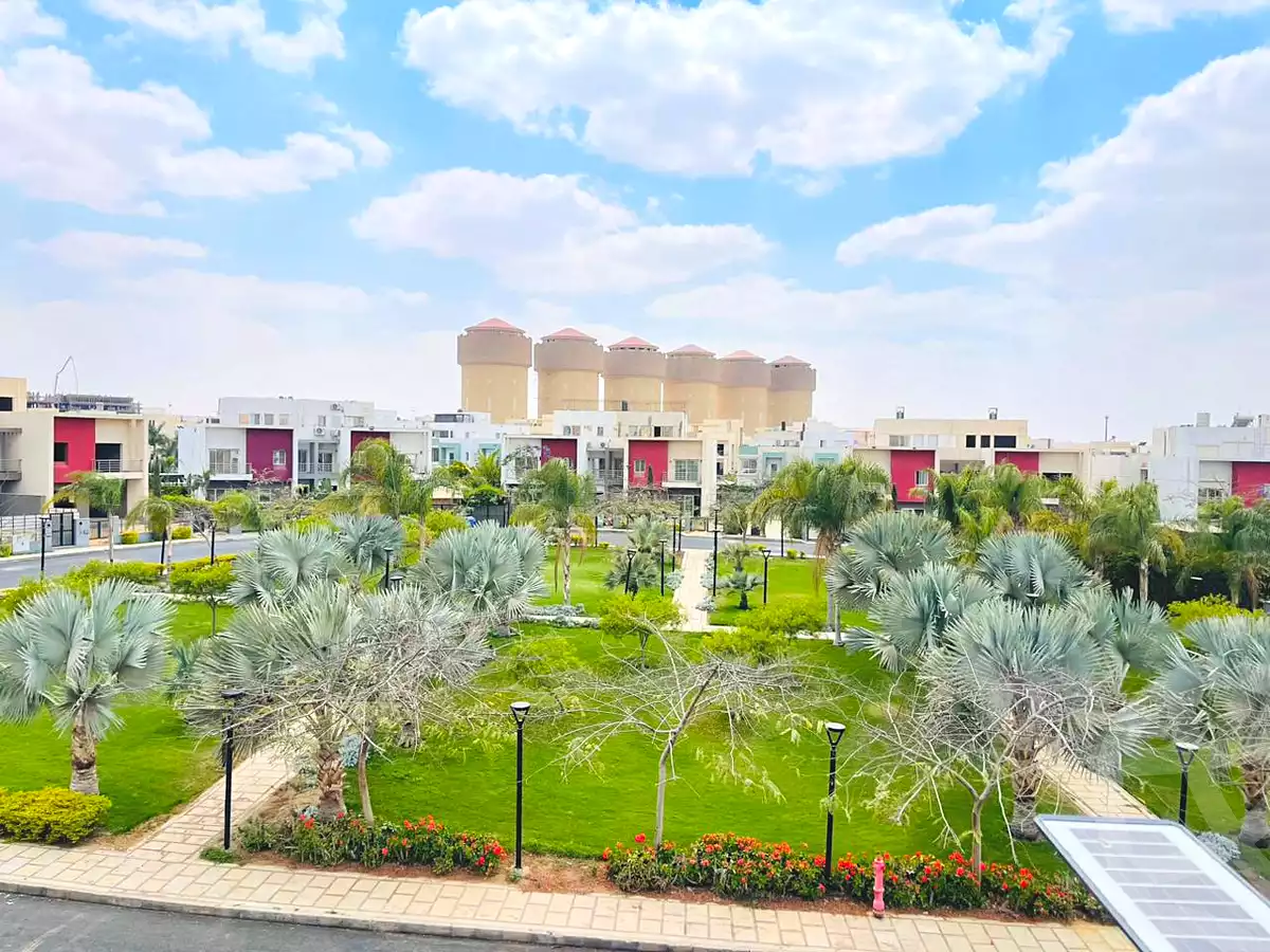 https://aqarmap.com.eg/ar/listing/7198095-for-sale-cairo-new-cairo-madinaty-lmntq-lkhms-fylt-group-20