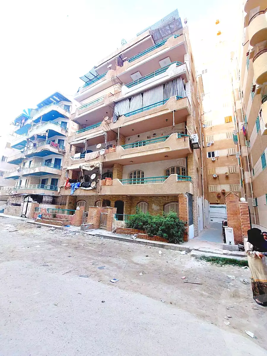 https://aqarmap.com.eg/en/listing/7198413-for-sale-alexandria-al-agamy-shataa-el-nakheel