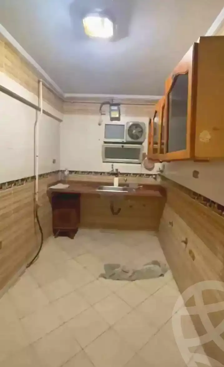 https://aqarmap.com.eg/ar/listing/7198457-for-rent-alexandria-moharram-bey-moharram-bek-st