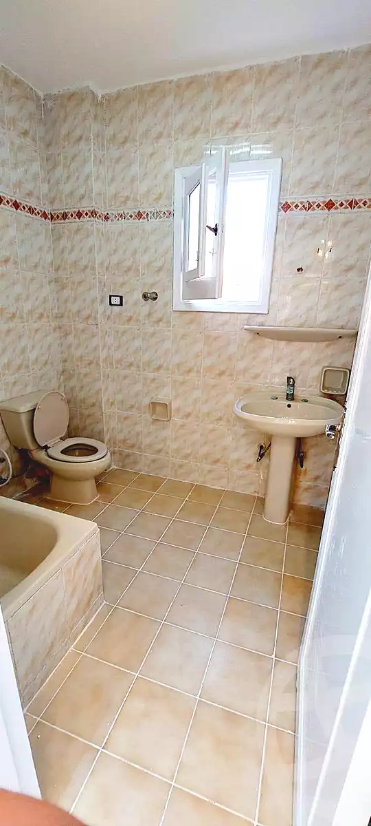 https://aqarmap.com.eg/ar/listing/7198456-for-sale-alexandria-al-agamy-shataa-el-nakheel