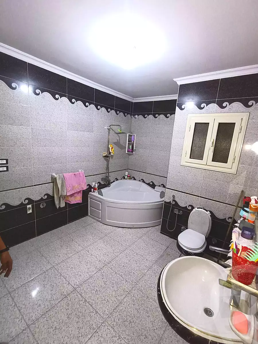 https://aqarmap.com.eg/ar/listing/7198536-for-sale-cairo-helwan-el-harir-st