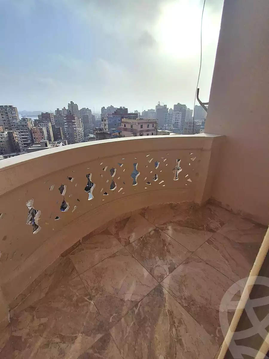 https://aqarmap.com.eg/en/listing/7198563-for-sale-alexandria-rs-ltyn