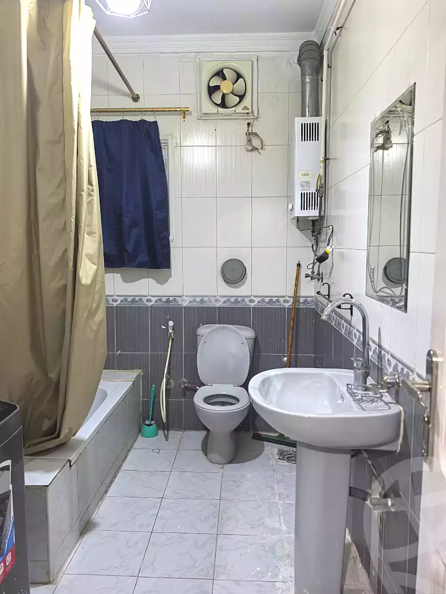 https://aqarmap.com.eg/ar/listing/7198681-for-rent-cairo-6th-of-october-el-ahyaa-neighborhood-1st-third-neighborhood