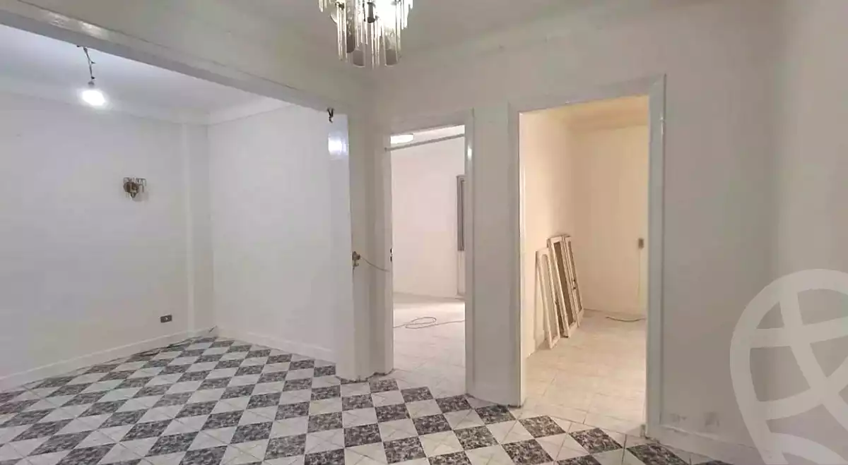 https://aqarmap.com.eg/ar/listing/7198987-for-sale-alexandria-sydy-bshr-sydy-bshr-bhry-shr-mhmwd-l-yswy