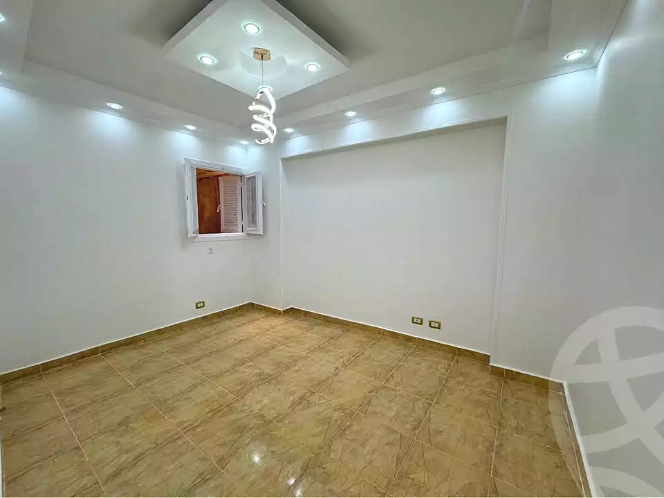 https://aqarmap.com.eg/ar/listing/7199597-for-sale-alexandria-sydy-bshr-sydy-bshr-bhry-shr-mhmwd-l-yswy