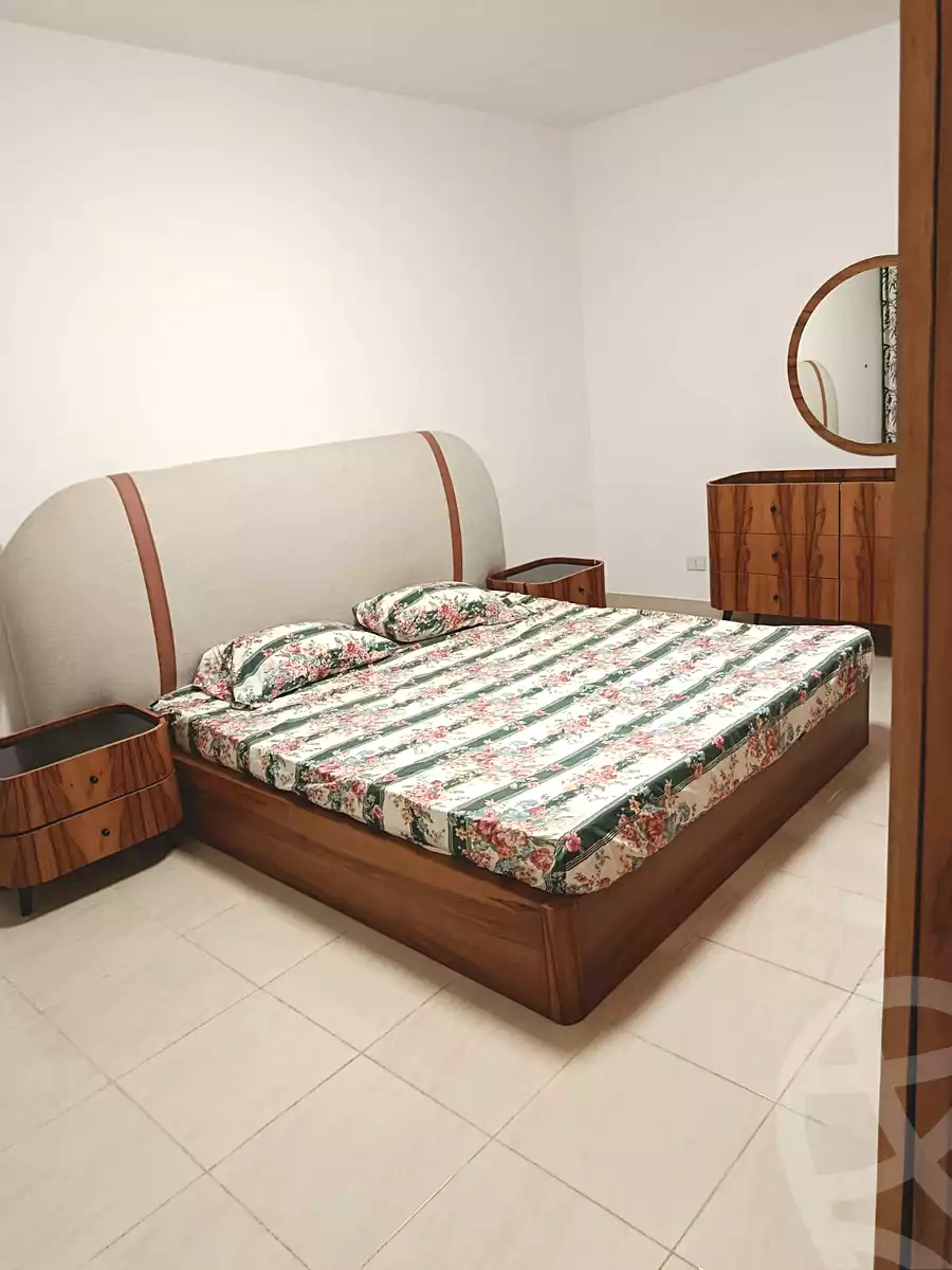 https://aqarmap.com.eg/ar/listing/7199953-for-rent-cairo-new-cairo-lrhb-city-phase-2-amr-ibn-el-aas-st