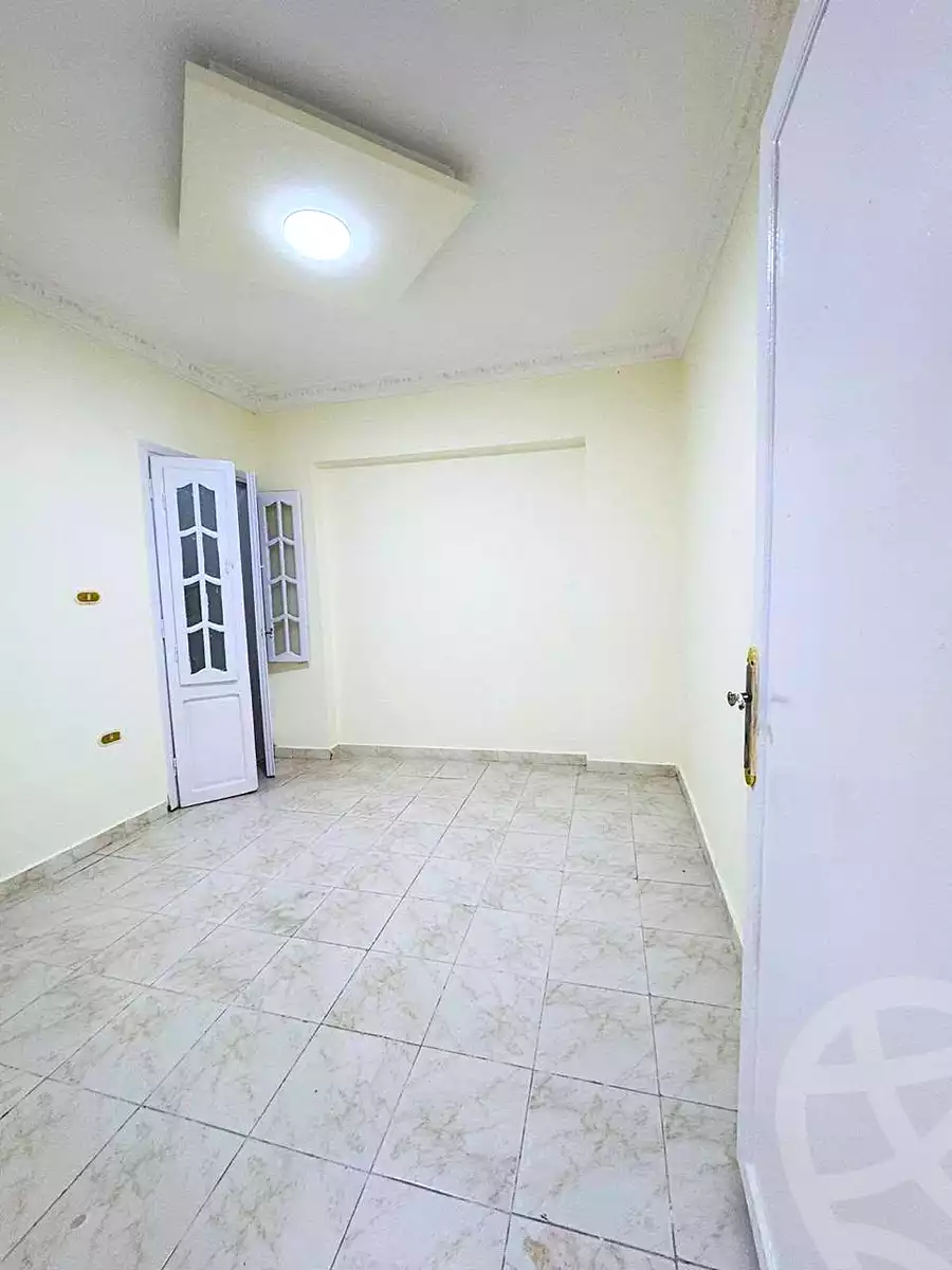 https://aqarmap.com.eg/ar/listing/7200376-for-sale-alexandria-al-agamy-shataa-el-nakheel