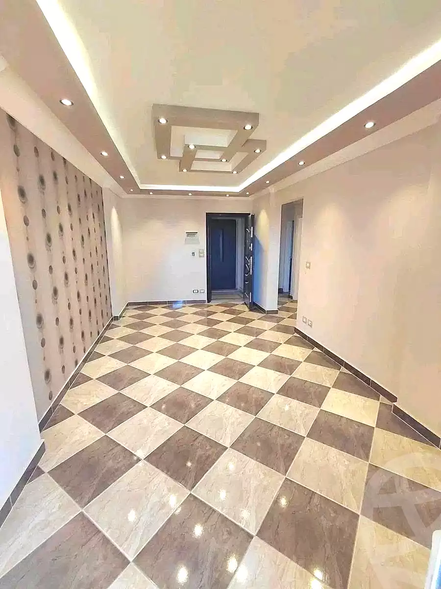 https://aqarmap.com.eg/ar/listing/7201390-for-sale-alexandria-sydy-bshr-sydy-bshr-bhry-khalil-hamada-st