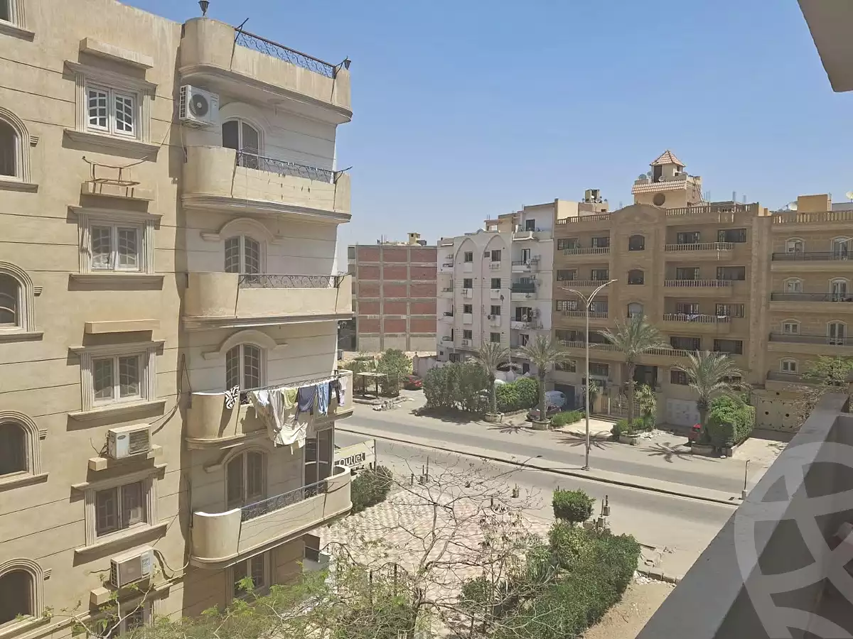 https://aqarmap.com.eg/ar/listing/7201538-for-sale-cairo-6th-of-october-el-ahyaa-neighborhood-3rd-al-hay-al-thalith-st