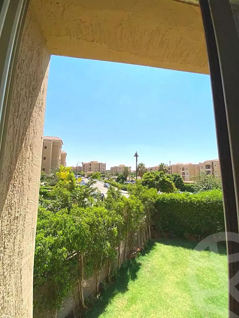 https://aqarmap.com.eg/en/listing/7202074-for-sale-cairo-new-cairo-compounds-mena-residence