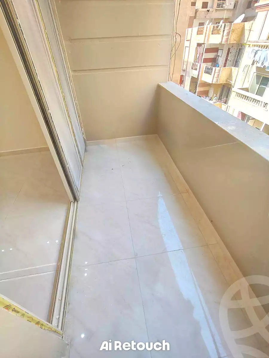 https://aqarmap.com.eg/en/listing/7202456-for-sale-alexandria-sydy-bshr-sydy-bshr-qbly-street-17