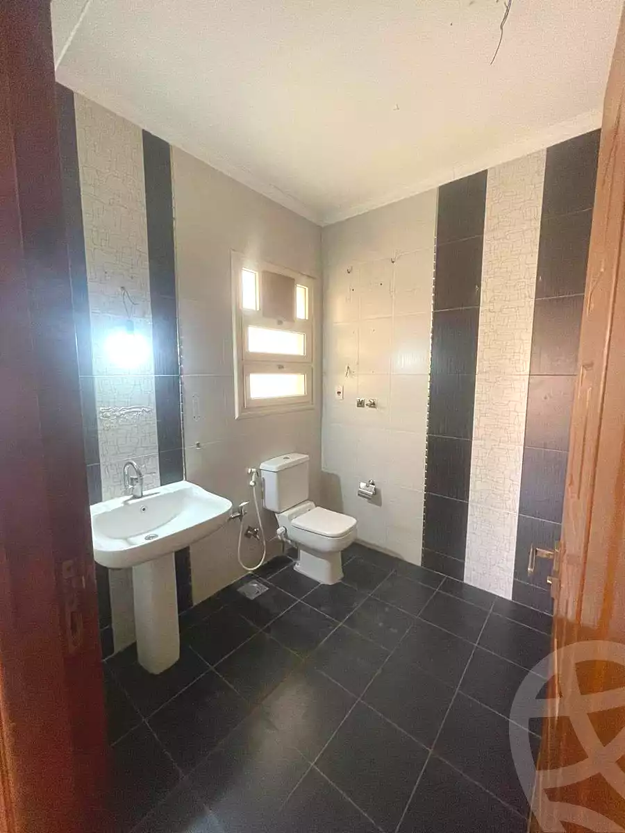 https://aqarmap.com.eg/ar/listing/7202482-for-sale-cairo-new-cairo-el-narges-el-narges-omarat-mohamed-sabry-abu-alam-st