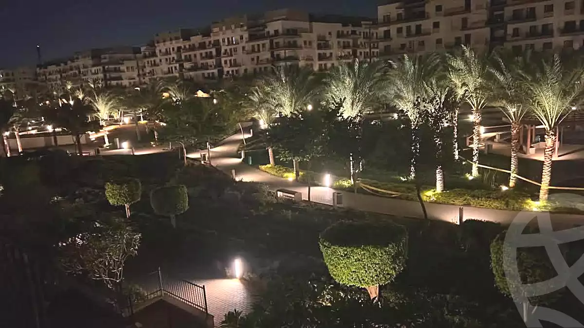 شقة بـ٣ غرف نوم في ايست تاون، صورة ٨ من ١١
