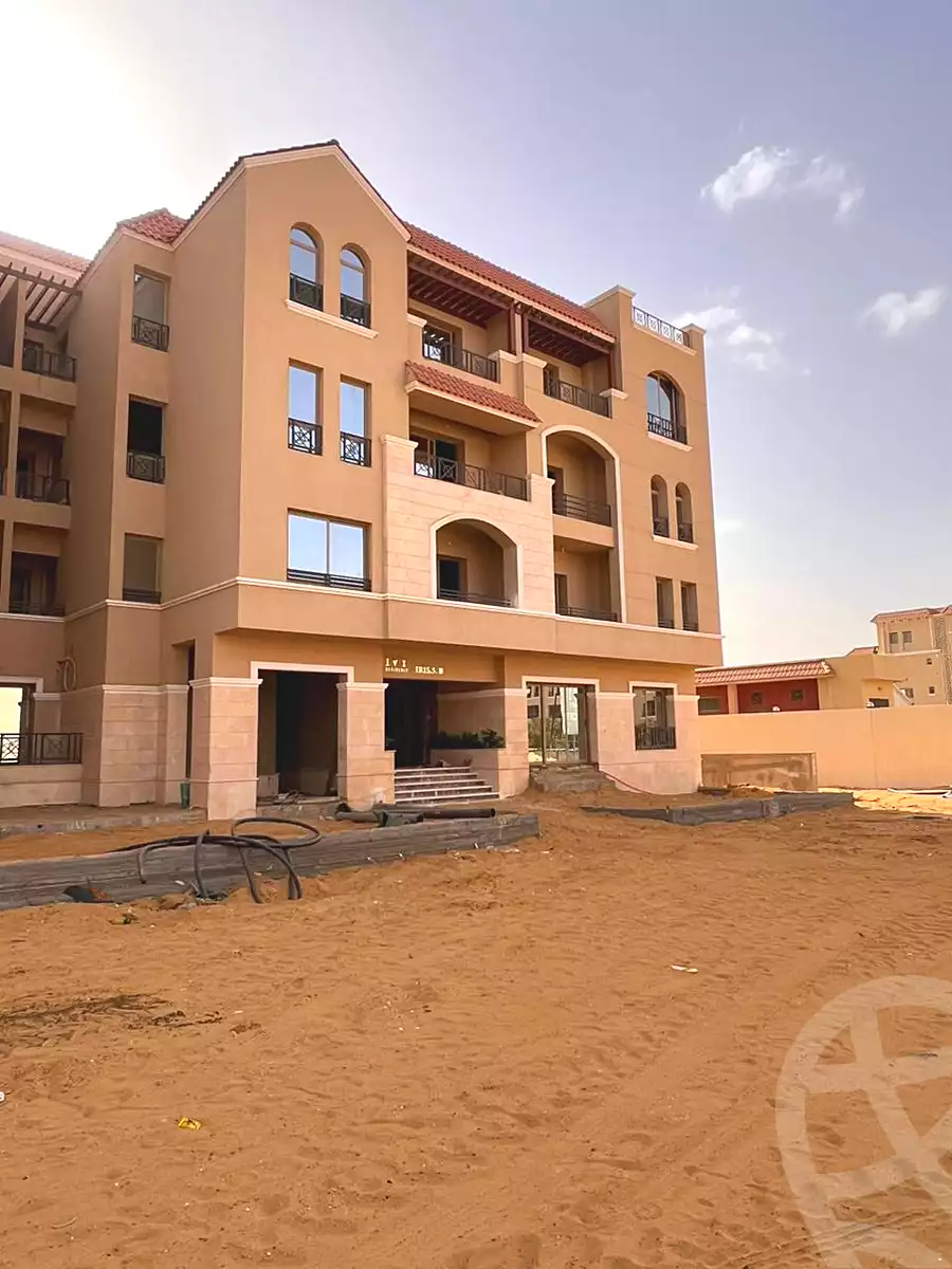 https://aqarmap.com.eg/en/listing/7202704-for-sale-cairo-el-shorouk-compounds-yfy-ryzydns