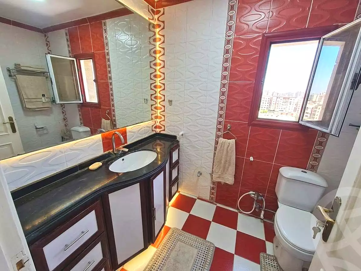 https://aqarmap.com.eg/ar/listing/7203462-for-sale-alexandria-camp-cesar-port-said-street