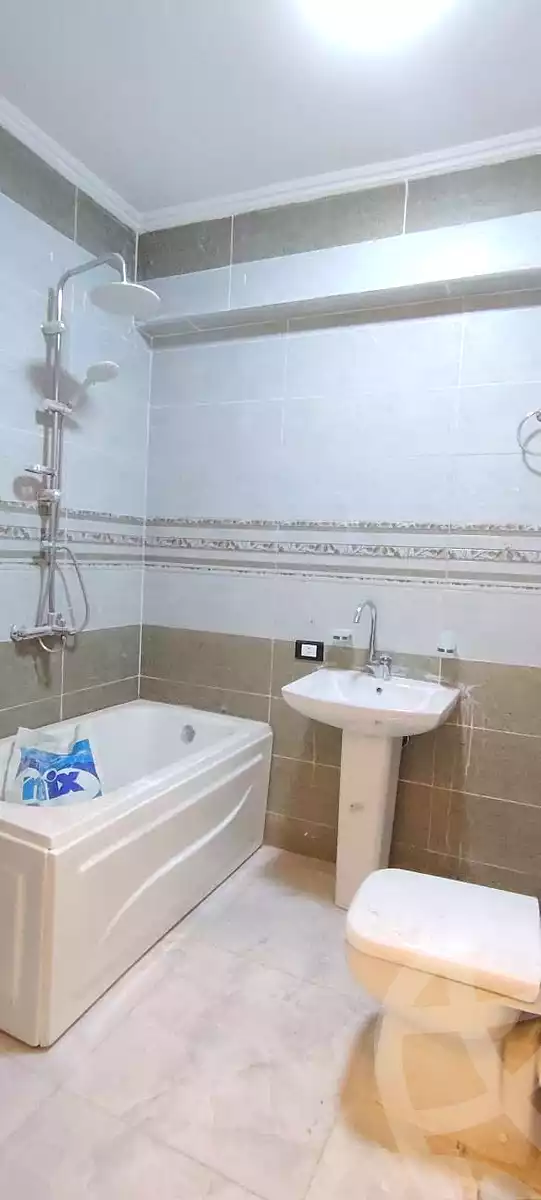 https://aqarmap.com.eg/en/listing/7203995-for-sale-cairo-elnozha-Streettt-27