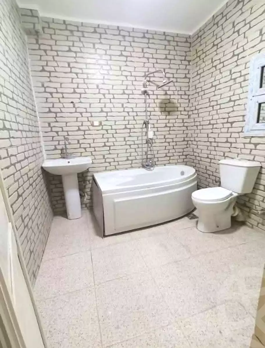 https://aqarmap.com.eg/ar/listing/7204027-for-sale-cairo-faisal-el-matbeaa-tarek-ibn-zeyad-st