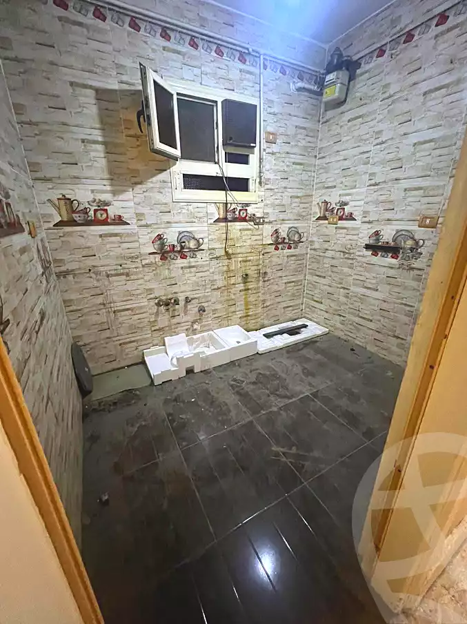 https://aqarmap.com.eg/ar/listing/7204083-for-sale-cairo-helwan-mahmoud-khater-st