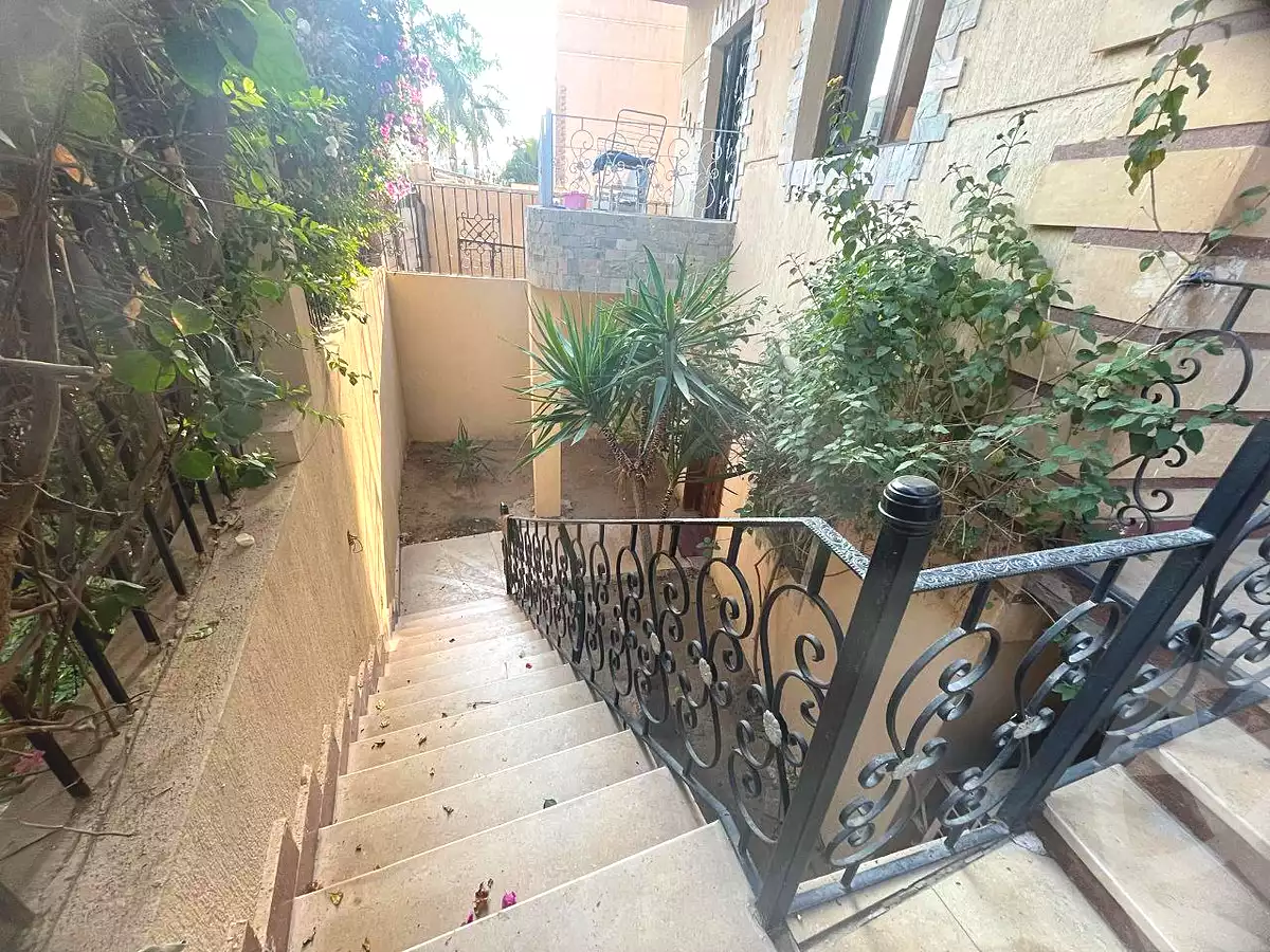 https://aqarmap.com.eg/ar/listing/7204695-for-sale-cairo-new-cairo-ganob-el-akadamiya-south-academy-h-amr-ibn-el-ass-st