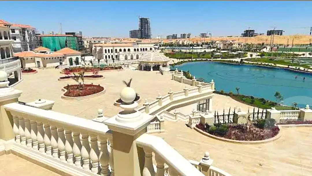 https://aqarmap.com.eg/en/listing/7204712-for-sale-cairo-new-administrative-capital-r7-celia-mntq-l-mrt-1