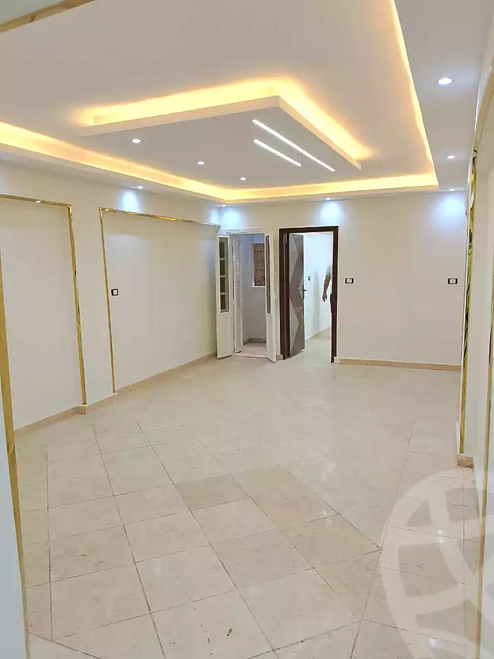 https://aqarmap.com.eg/ar/listing/7204763-for-sale-alexandria-al-agamy-el-hanouvel-radwan-st
