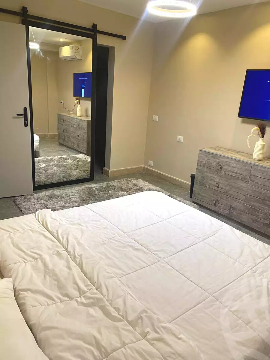 https://aqarmap.com.eg/en/listing/7204817-for-rent-cairo-el-sheikh-zayed-city-compounds-beverly-hills