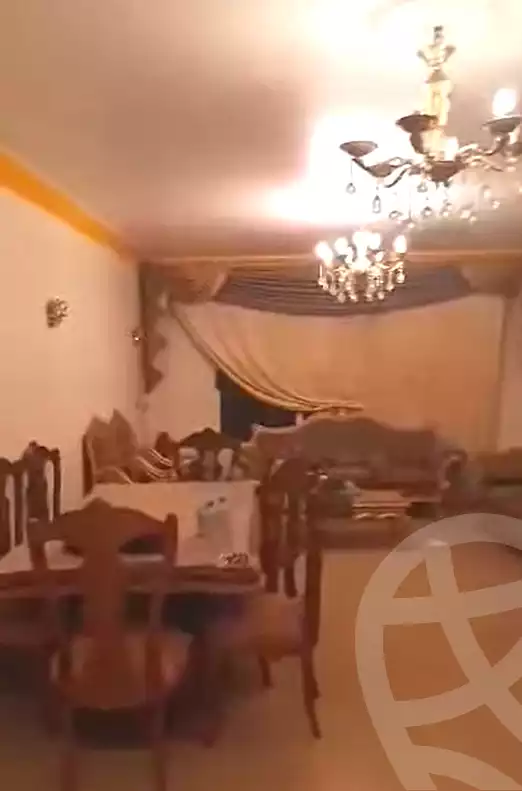https://aqarmap.com.eg/ar/listing/7205022-for-sale-cairo-faisal-kafr-tohormos-queen-nazli-st
