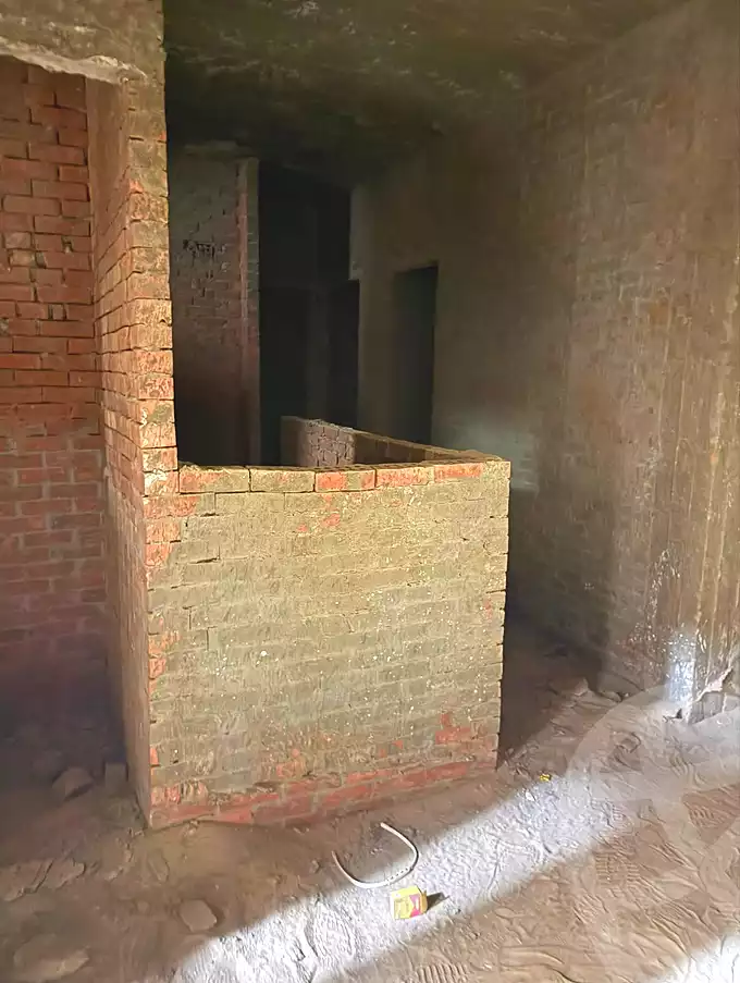 https://aqarmap.com.eg/en/listing/7205236-for-sale-cairo-15th-of-may-Neighbourhood 10